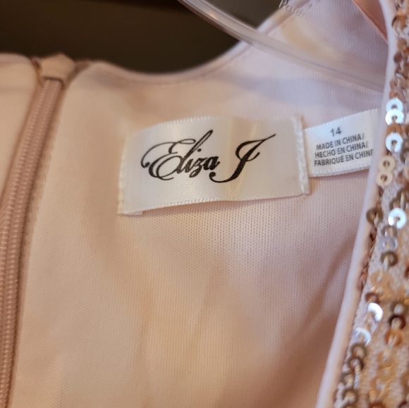 NWT Elegant Sequin Evening Gown Size 14 - Picture 7 of 7